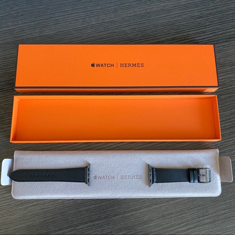 Hermès Apple Watch Black Leather Bands 40mm